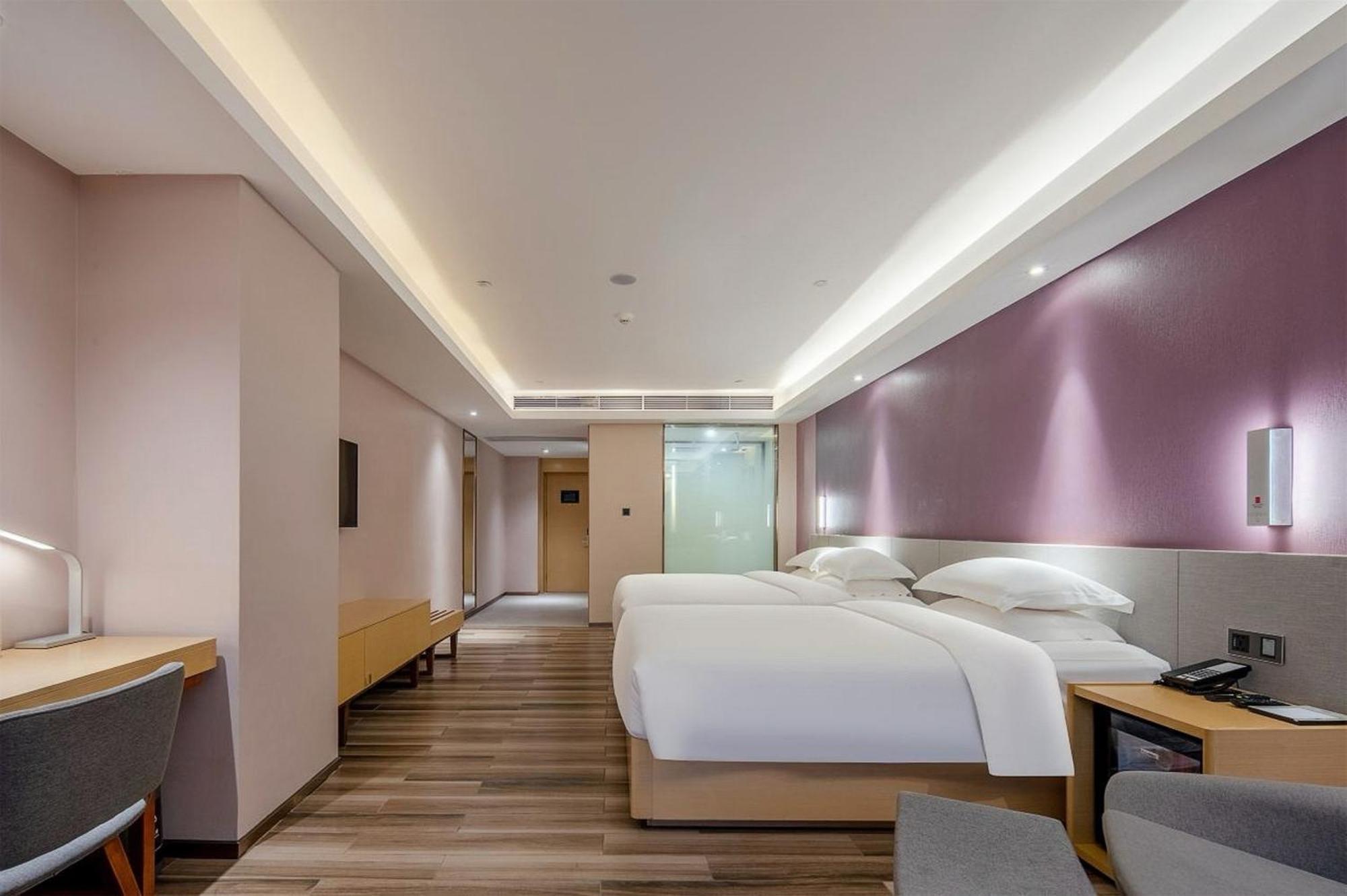 Echarm International Hotel Guangzhou Baiyun International Airport Huadu Plaza Branch - Free Deliver Service To Guangzhou Baiyun International Airport & Free Deliver Service To Canton Fair Complex During Canton Fair Period Exterior foto